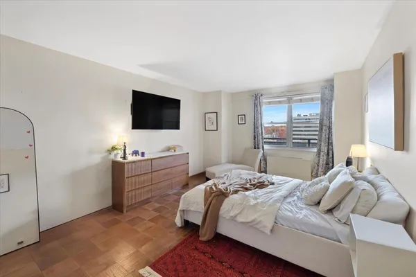 $187,000 | 2077 Center Avenue, Unit 7G, Fort Lee, NJ 07024