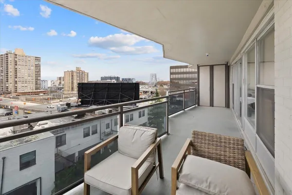 $187,000 | 2077 Center Avenue, Unit 7G, Fort Lee, NJ 07024