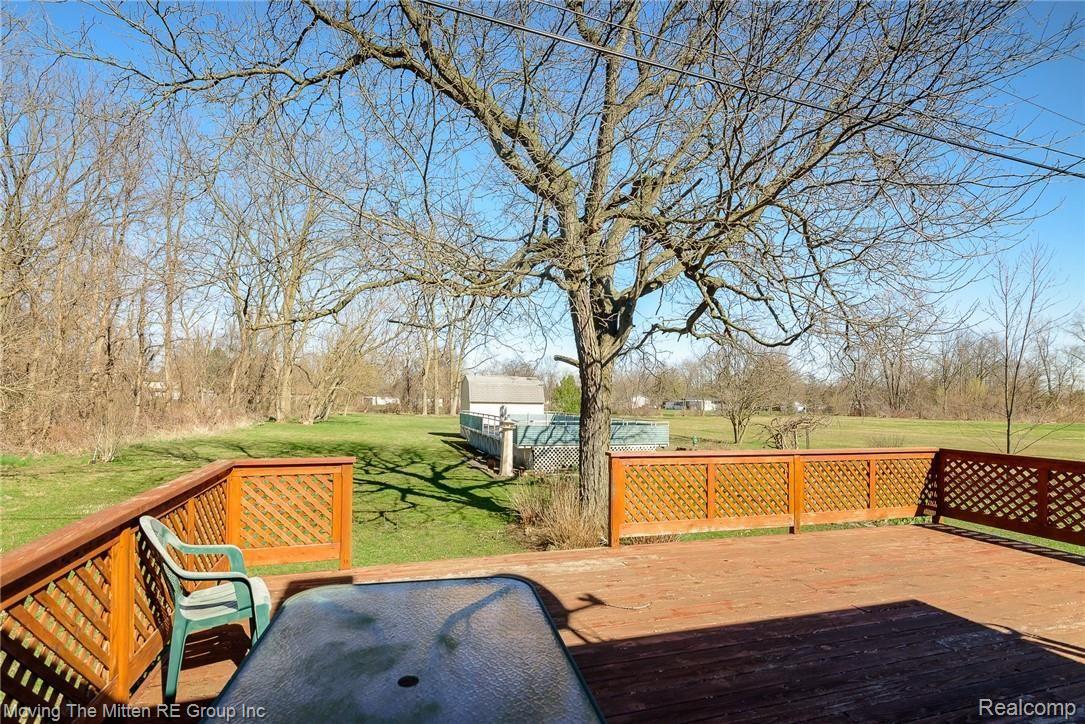 6911 Edwards Road Belleville, MI 48111 - Photo 45 of 56 MTM_6911_edwards-45.jpg