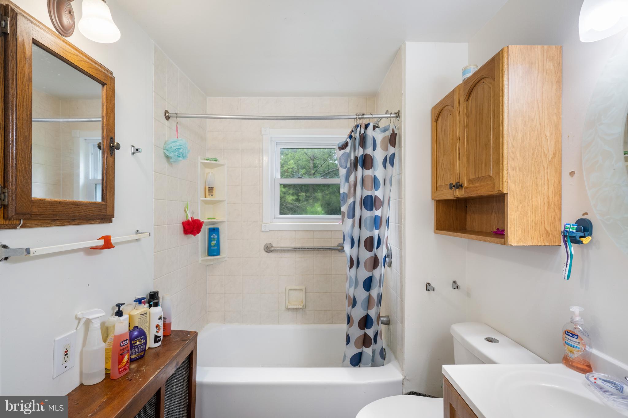 10 Sunset Road Owings Mills, MD 21117 - Photo 22 of 33 Bathroom with Soaking Tub