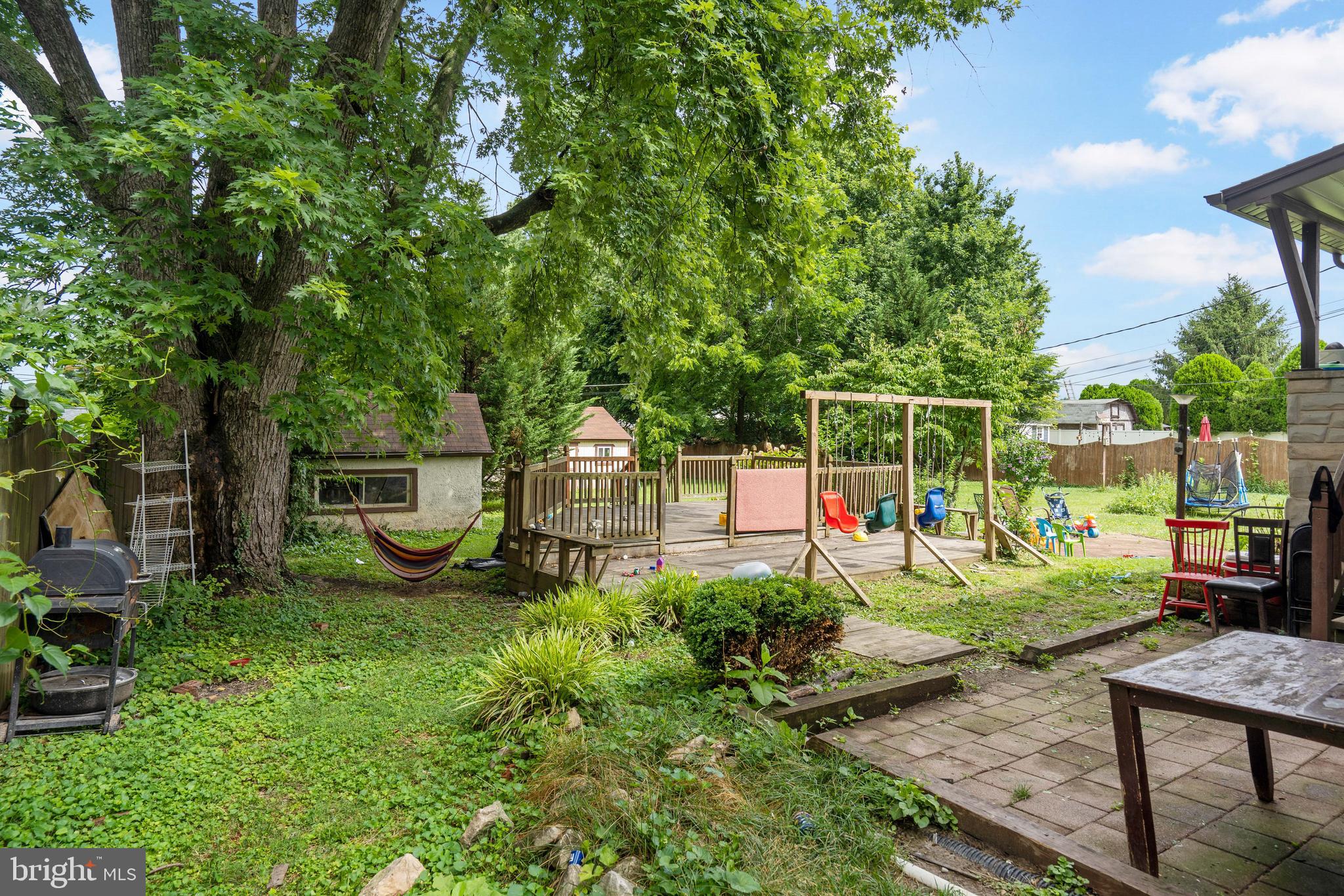 10 Sunset Road Owings Mills, MD 21117 - Photo 26 of 33 The Perfect Space for Relaxing or Entertaining