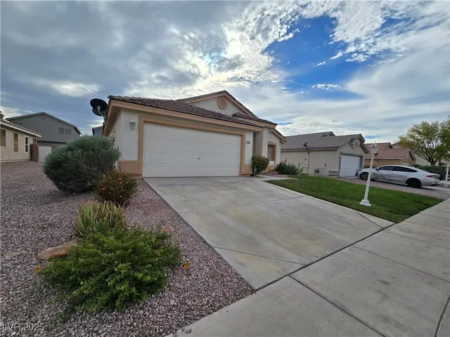 $1,800 | 6127 Turtle River Avenue, Las Vegas, NV 89156