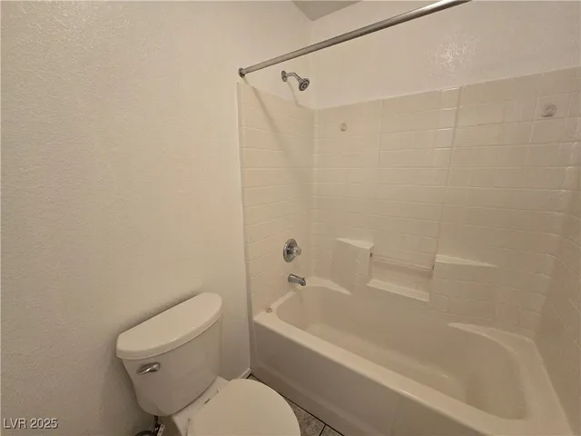 $1,800 | 6127 Turtle River Avenue, Las Vegas, NV 89156