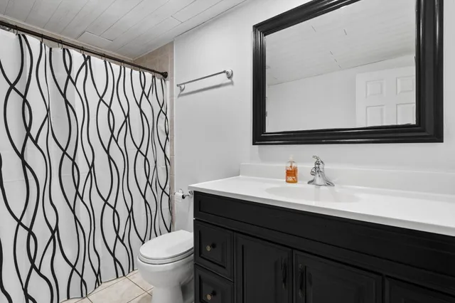 $785,000 | 9069 Emerson Drive, Saline, MI 48176