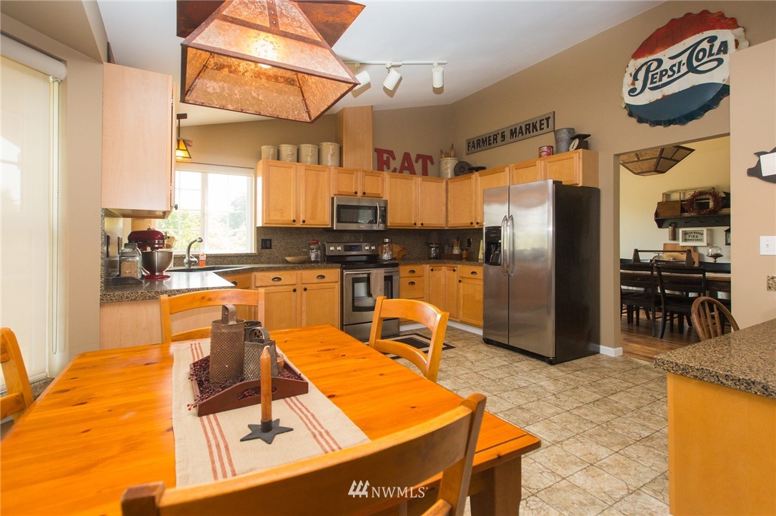 210 Devereese Road, Unit 51 Chehalis, WA 98532 - Photo 7 of 25 Gallery Image 7