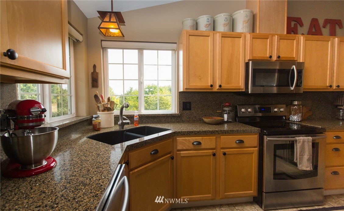 210 Devereese Road, Unit 51 Chehalis, WA 98532 - Photo 8 of 25 Gallery Image 8