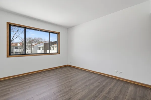 $2,100 | 3000 Bayside Drive, Unit 202, Palatine, IL 60074