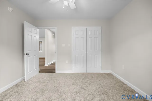 a view of a garage room