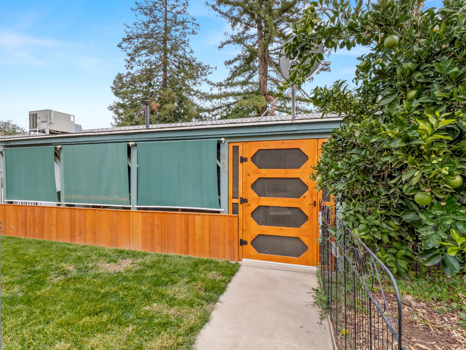 845 Elwood Road Squaw Valley, CA 93675 - Photo 47 of 67 a view of outdoor space and yard