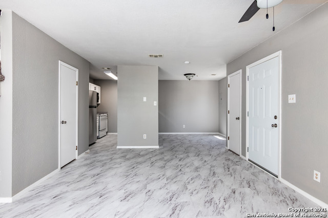 10527 Perrin Beitel Road, Unit B209 San Antonio, TX 78217 - Photo 7 of 23