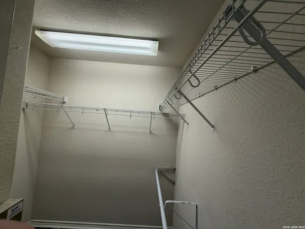 $2,050 | 1323 Pinnacle Falls, San Antonio, TX 78260