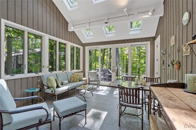 $835,000 | 7295 Wakefield Drive, Manlius, NY 13066