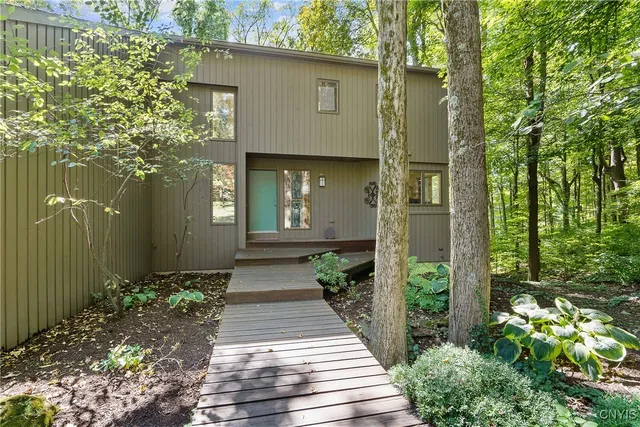 $835,000 | 7295 Wakefield Drive, Manlius, NY 13066
