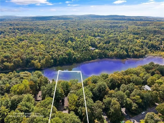 $835,000 | 7295 Wakefield Drive, Manlius, NY 13066