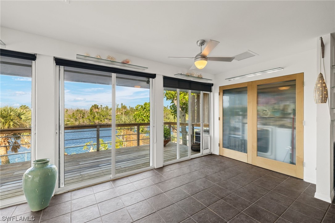 771 Rabbit Road Sanibel, FL 33957 - Photo 14 of 39 a view of an entryway