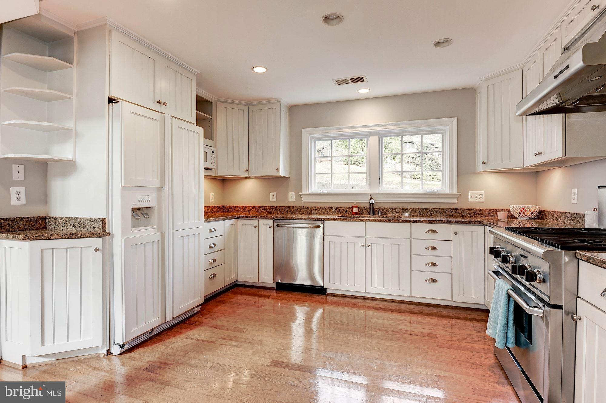 1048 Bellview Road McLean, VA 22102 - Photo 10 of 28 Updated Kitchen with plenty of cabinet space