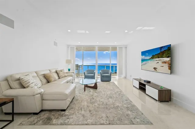 $8,500 | 3100 North Ocean Boulevard, Unit 2007, Fort Lauderdale, FL 33308