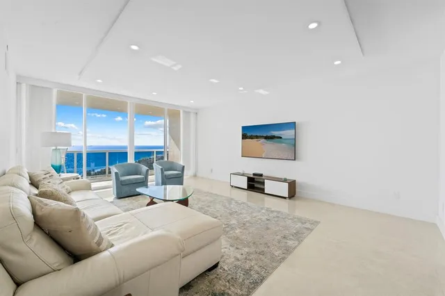 $8,500 | 3100 North Ocean Boulevard, Unit 2007, Fort Lauderdale, FL 33308