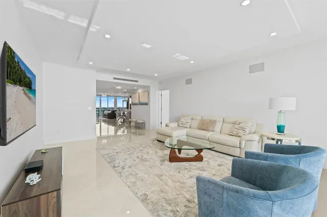 $8,500 | 3100 North Ocean Boulevard, Unit 2007, Fort Lauderdale, FL 33308