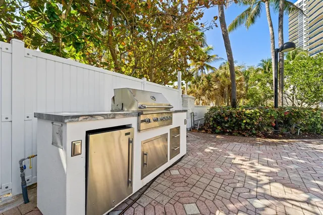 $8,500 | 3100 North Ocean Boulevard, Unit 2007, Fort Lauderdale, FL 33308