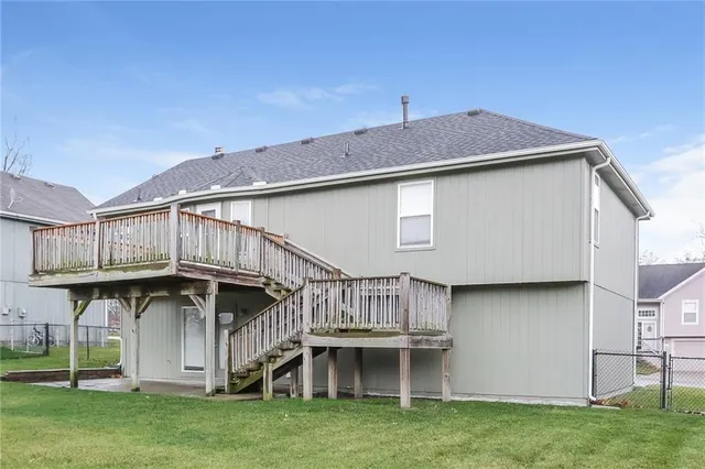 $2,005 | 1702 Briarwood Lane, Excelsior Springs, MO 64024
