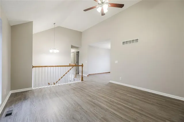 $2,005 | 1702 Briarwood Lane, Excelsior Springs, MO 64024