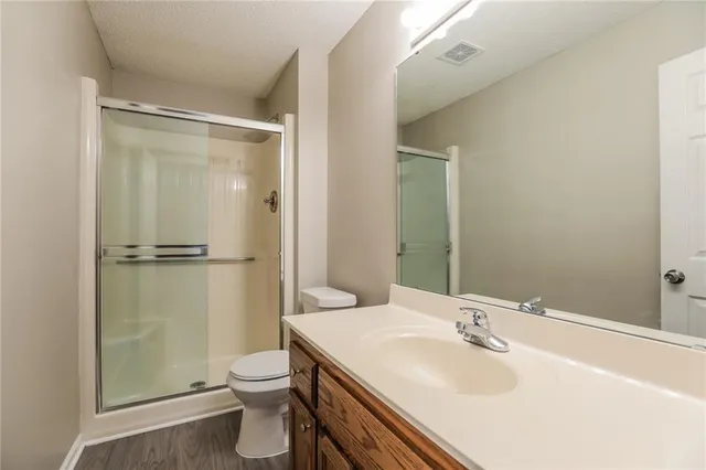 $2,005 | 1702 Briarwood Lane, Excelsior Springs, MO 64024