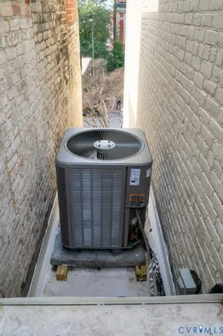 $399,000 | 212 West Franklin Street, Unit 205, Richmond, VA 23220