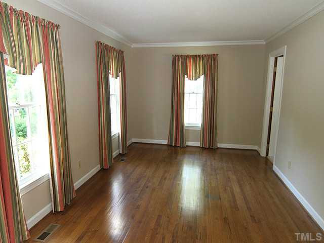 7837 Harbor Drive Raleigh, NC 27615 - Photo 5 of 25 Living Room