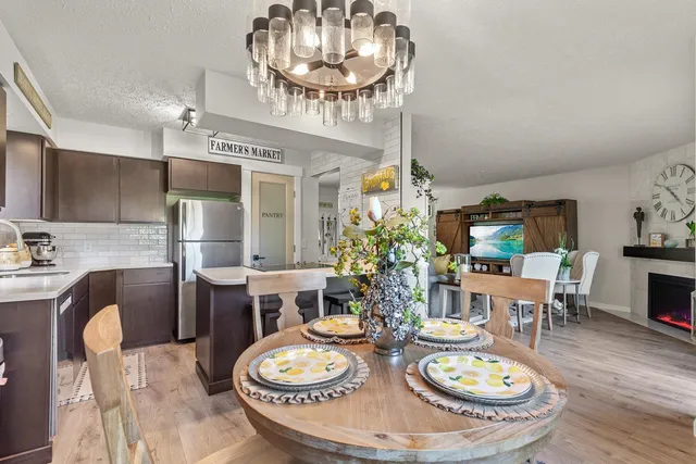 $345,000 | 101 South Neyland Avenue, Unit 2, Liberty Lake, WA 99019