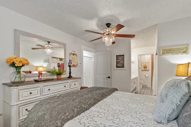 $345,000 | 101 South Neyland Avenue, Unit 2, Liberty Lake, WA 99019