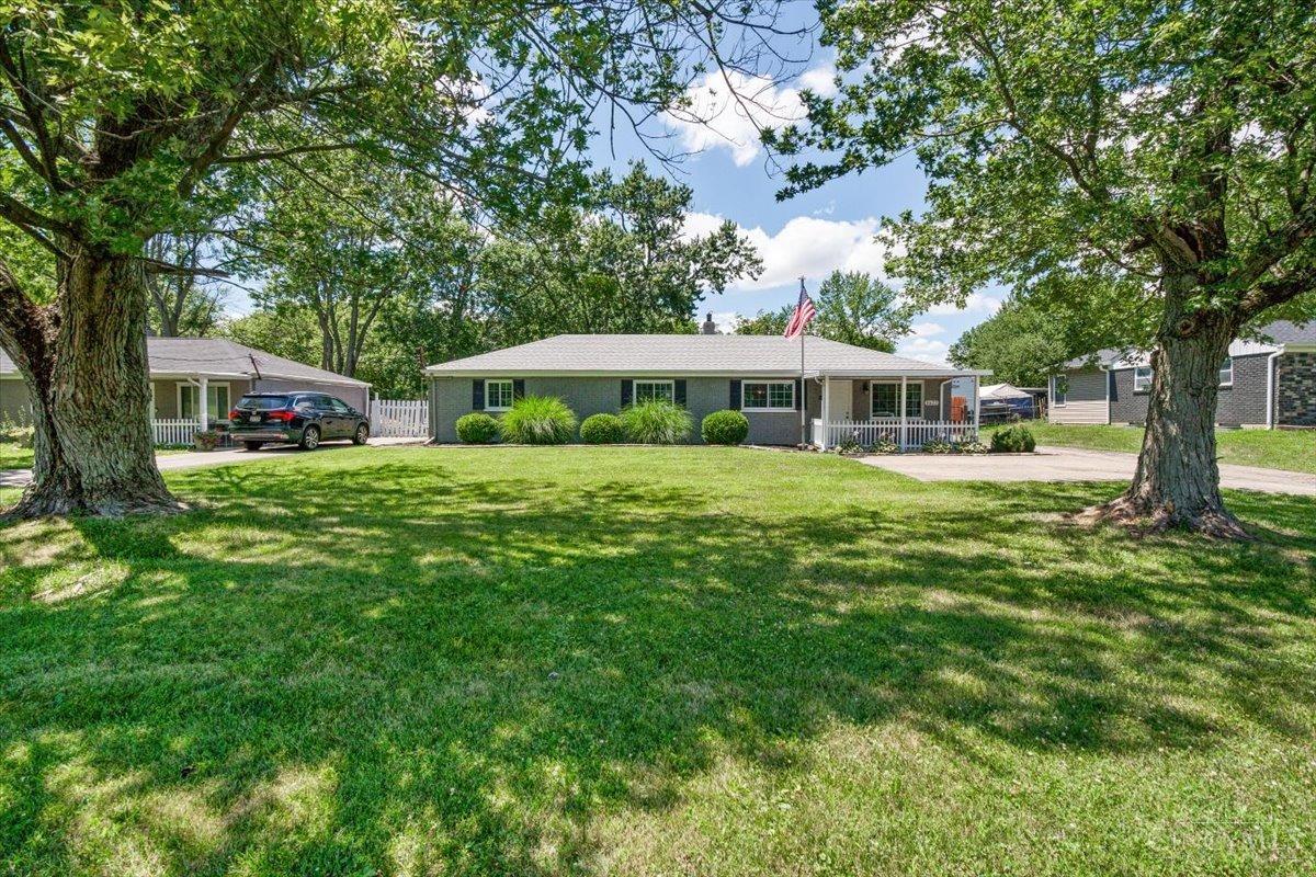 8627 Butler Warren Road West Chester, OH 45069 - Photo 1 of 31 Gallery Image 1
