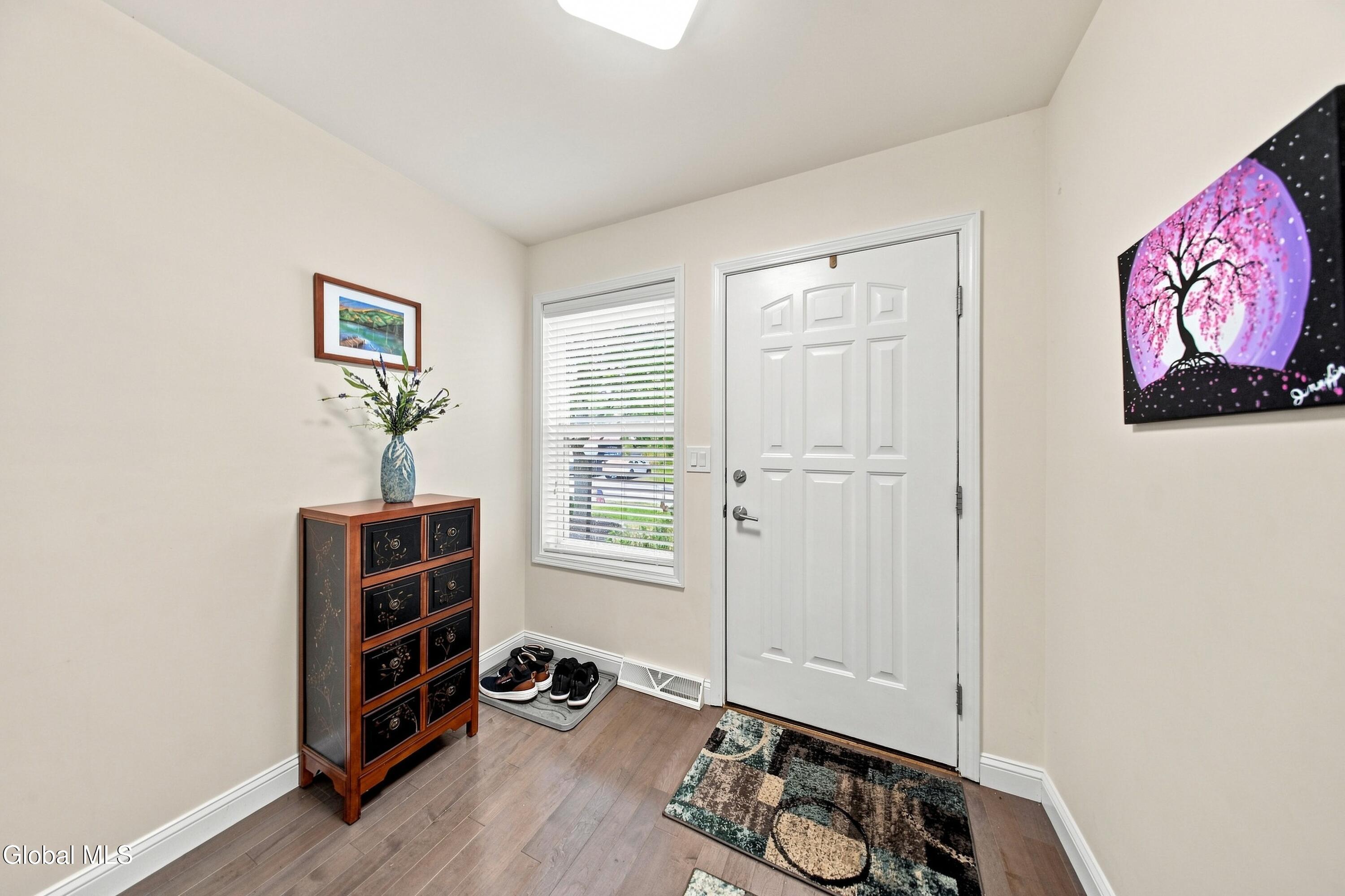 131 Harvard Road Watervliet, NY 12189 - Photo 4 of 42 4
