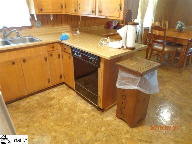308 Thompson Street Starr, SC 29684 - Photo 14 of 22