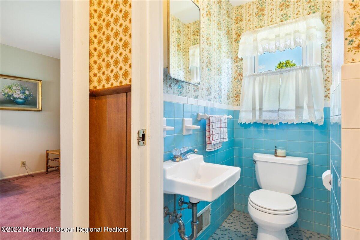 11 Briar Road Freehold, NJ 07728 - Photo 9 of 20 09-11 Briar Rd, Freehold, NJ-18
