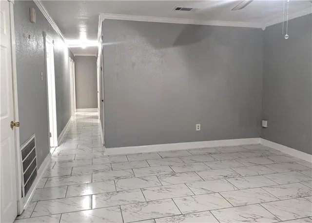 $1,900 | 301 Cherrywood Drive, Gretna, LA 70056