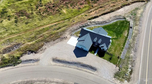 $649,900 | 9279 Rolling Hills Court, Nampa, ID 83686