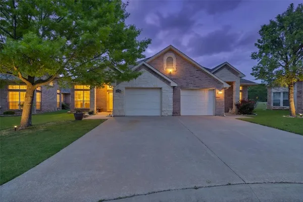 $250,000 | 501 South Old Betsy Road, Unit 7, Keene, TX 76059