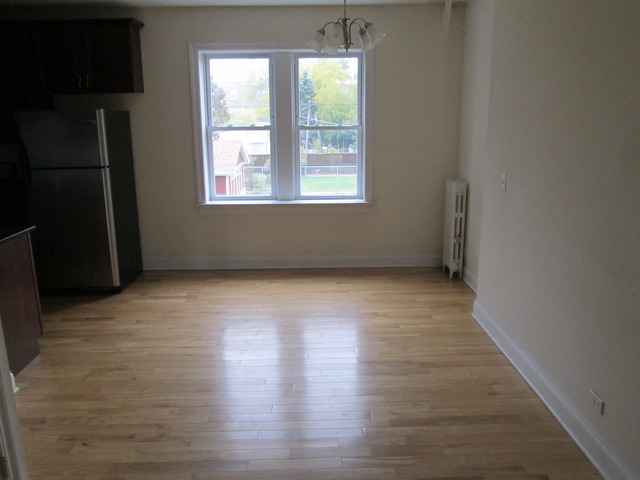 4558 West George Street, Unit 2 Chicago, IL 60641 - Photo 5 of 11