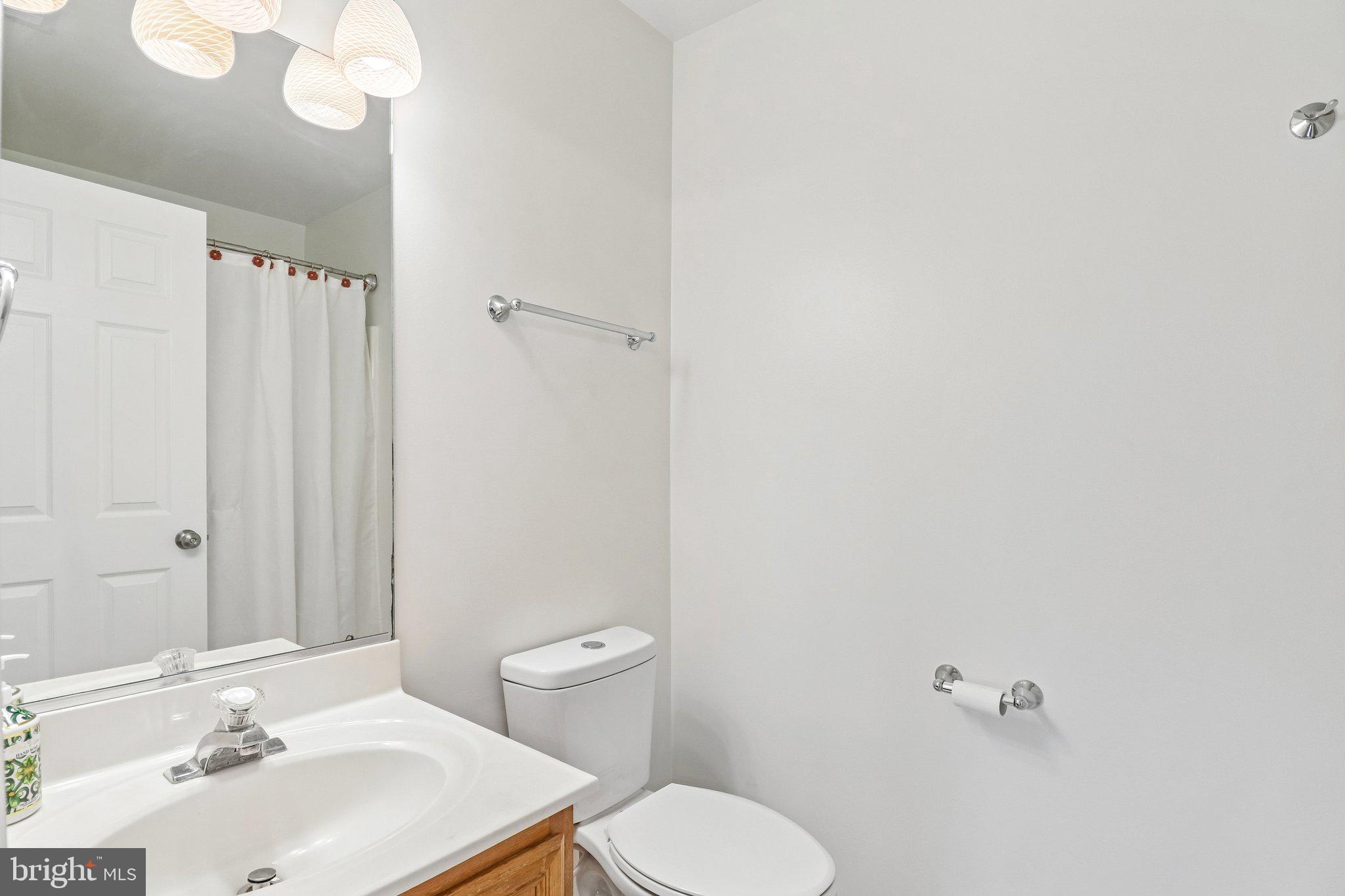 4940 Bryantown Road Waldorf, MD 20601 - Photo 51 of 102 Bedroom 5 - full bath
