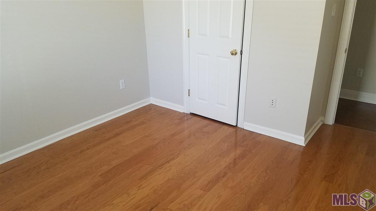 18050 Jefferson Ridge Drive Baton Rouge, LA 70817 - Photo 24 of 29 Bedroom