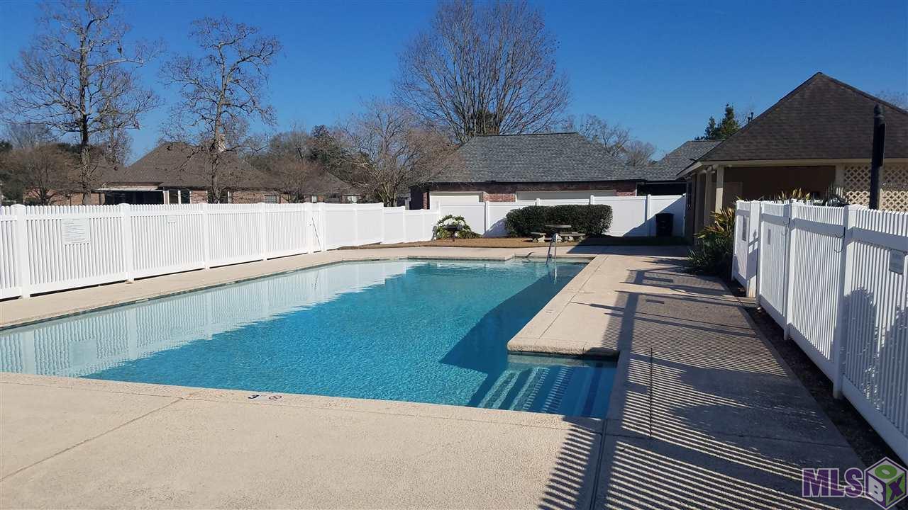 18050 Jefferson Ridge Drive Baton Rouge, LA 70817 - Photo 26 of 29 Neighborhood Pool