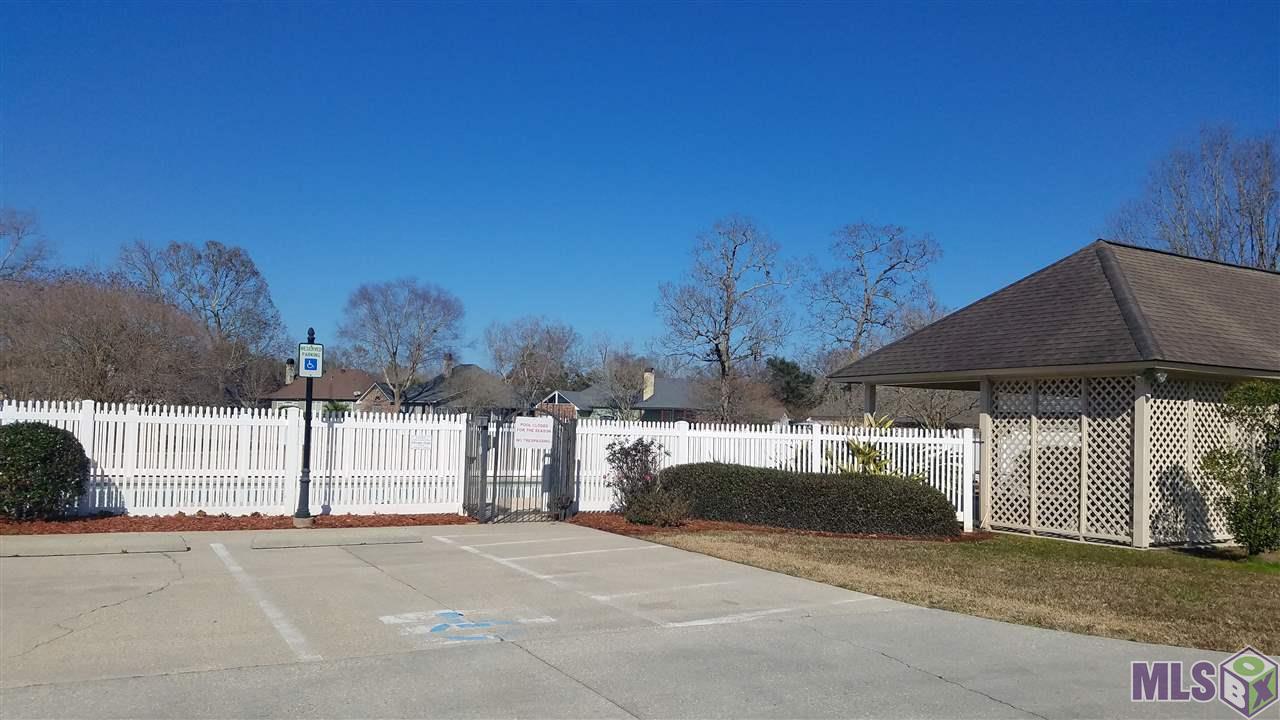 18050 Jefferson Ridge Drive Baton Rouge, LA 70817 - Photo 29 of 29 Clubhouse Parking