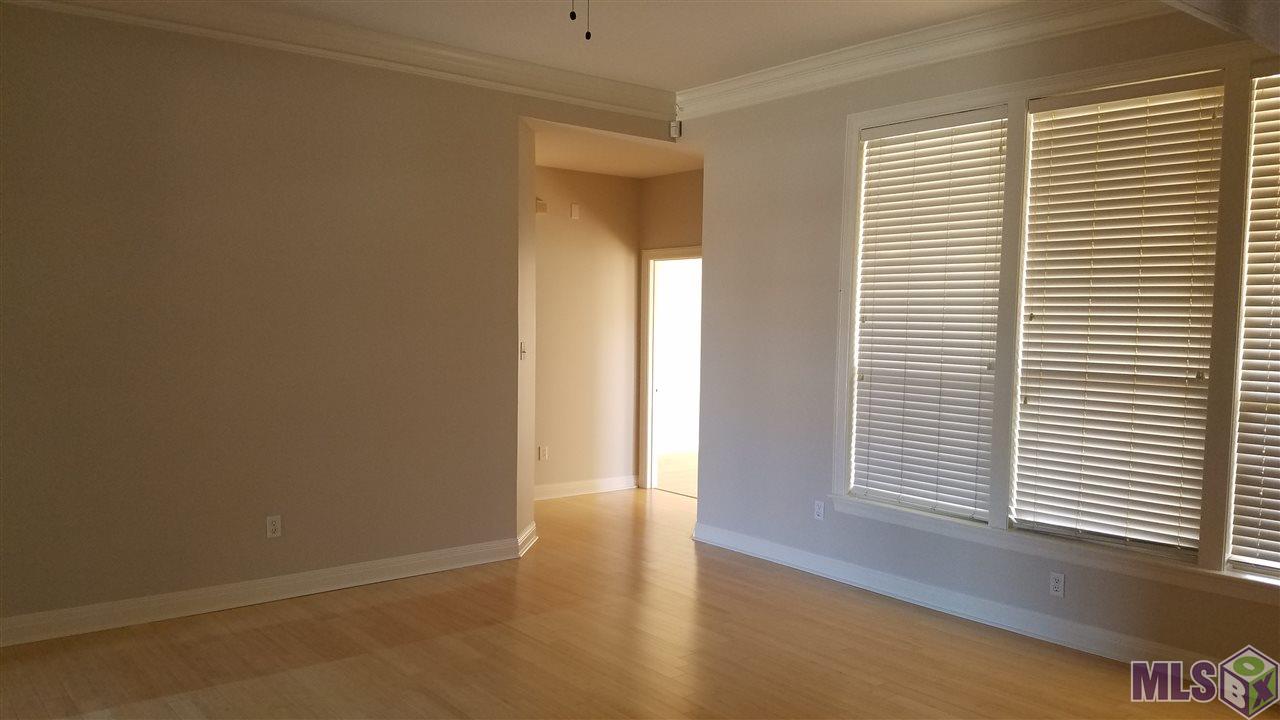 18050 Jefferson Ridge Drive Baton Rouge, LA 70817 - Photo 5 of 29 Living Room
