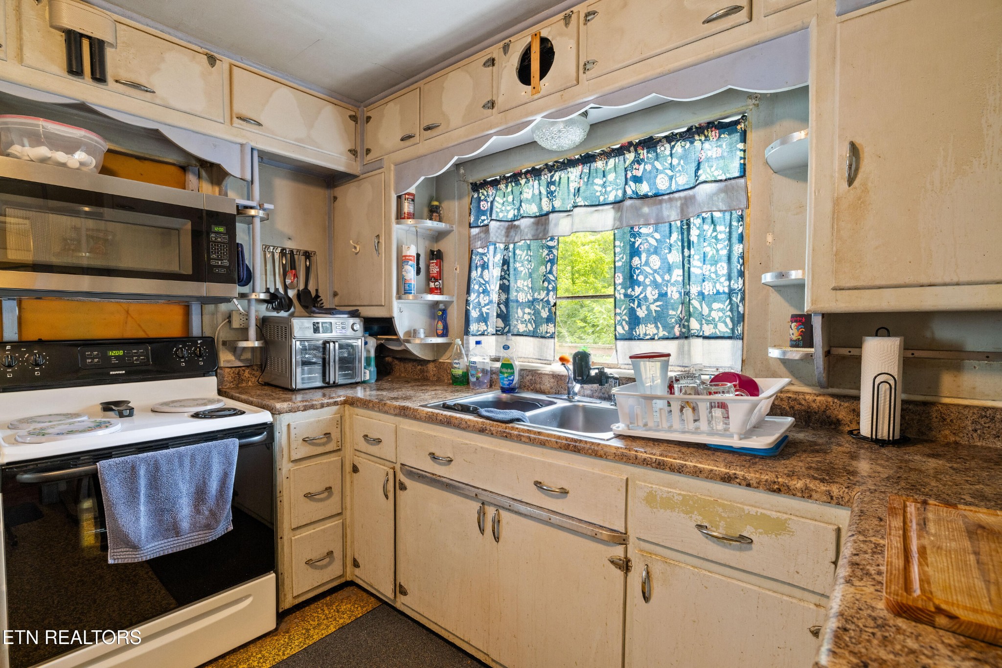538 Binfield Road Maryville, TN 37801 - Photo 17 of 39 Gallery Image 17