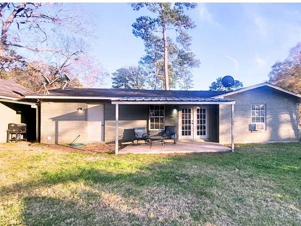 $150,900 | 104 Sweet Gum Lane, Village Mills, TX 77663