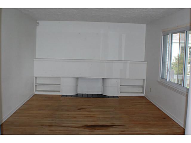 427 Demorest Road Columbus, OH 43204 - Photo 3 of 10 Gallery Image 3