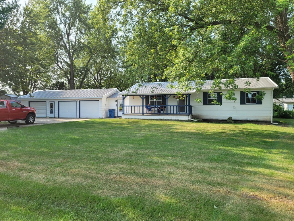 27039 Capp Road Sterling, IL 61081 - Photo 1 of 21