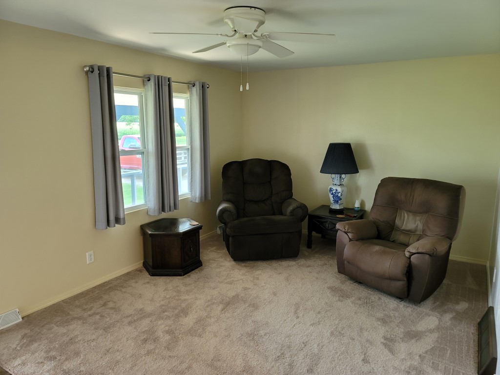27039 Capp Road Sterling, IL 61081 - Photo 3 of 21