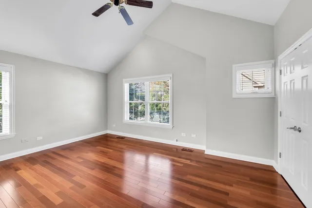 $3,000 | 18599 West Sterling Court, Grayslake, IL 60030